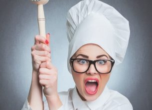 Faits commis par l’employeur hors du travail et rupture du contrat à ses torts exclusifs