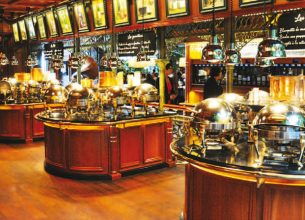 Un incroyable banquet permanent