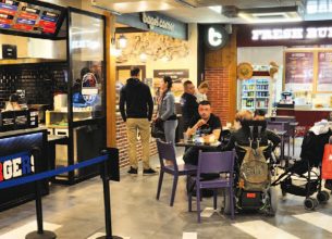 Le centre commercial de la restauration rapide, variée et qualitative