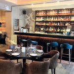 Un restaurant du soir à forte identité, chic et décontracté
