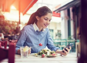 Restauration en Europe : dépenses record malgré une fréquentation encore inférieure à l’avant-pandémie