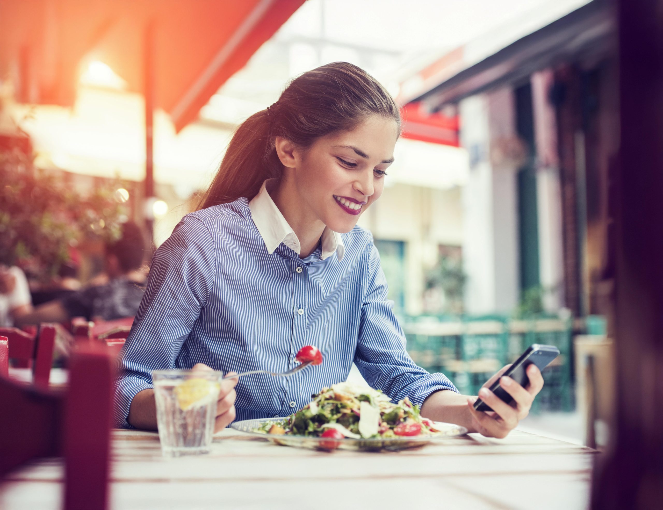 Restauration en Europe : dépenses record malgré une fréquentation encore inférieure à l’avant-pandémie