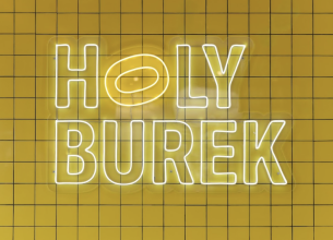 Holy Burek : le burek traditionnel fait son entrée dans la street food parisienne