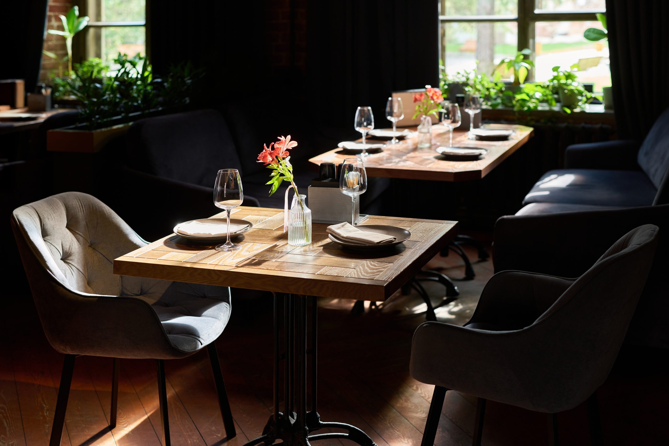 Un client sur deux réduit ses dépenses au restaurant