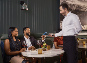 Sunday dévoile les comportements des touristes internationaux dans les restaurants français cet été