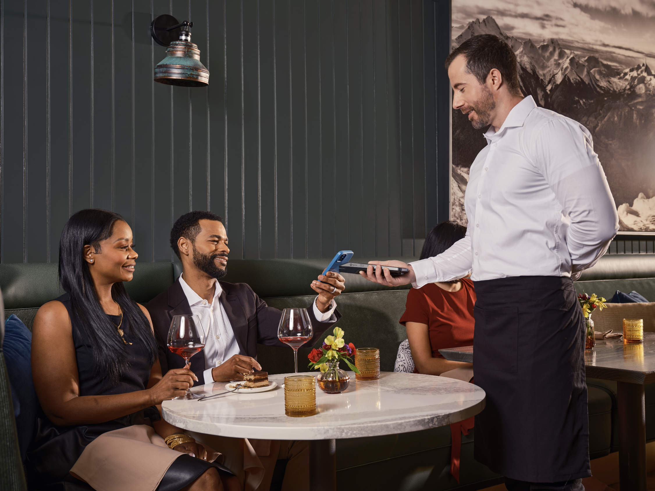 Sunday dévoile les comportements des touristes internationaux dans les restaurants français cet été