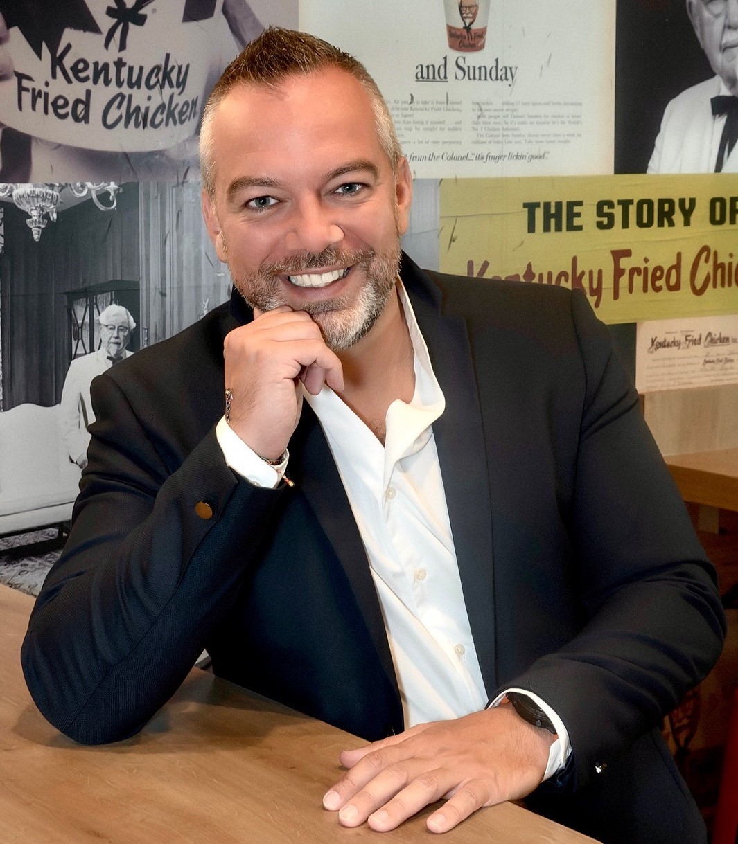 Lucas Gilliard succède à Isabelle Herman, à la tête de KFC France
